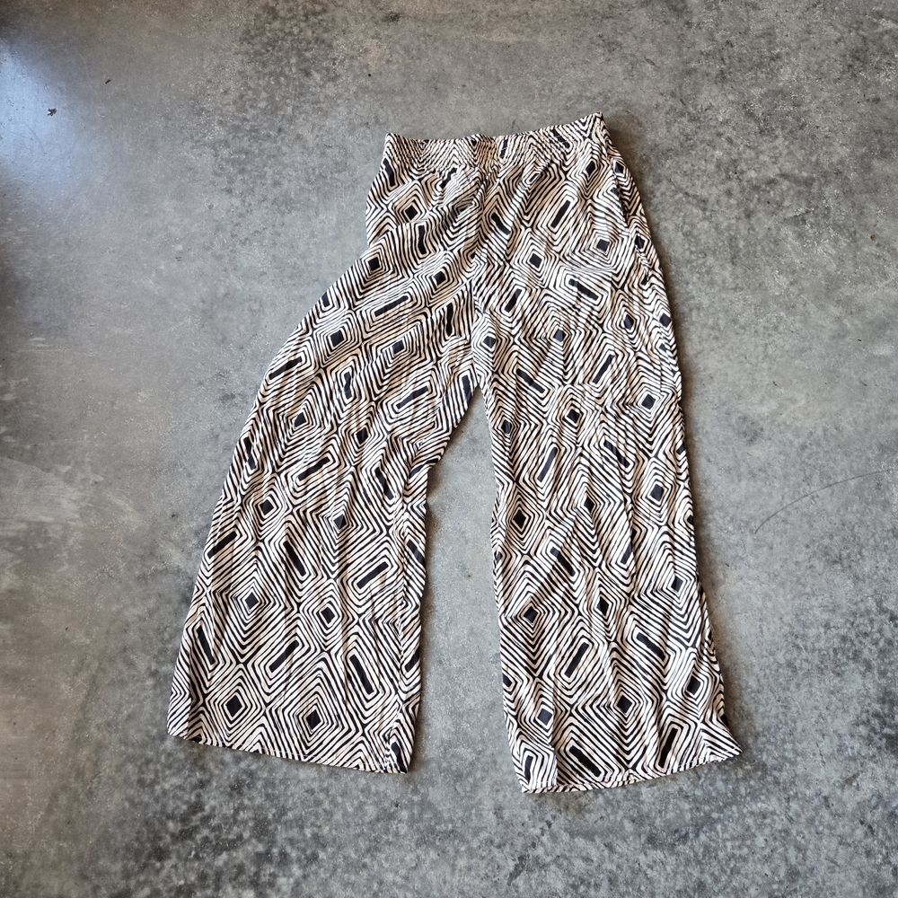 Philosophy Black and White Geometric Wide Leg Pants